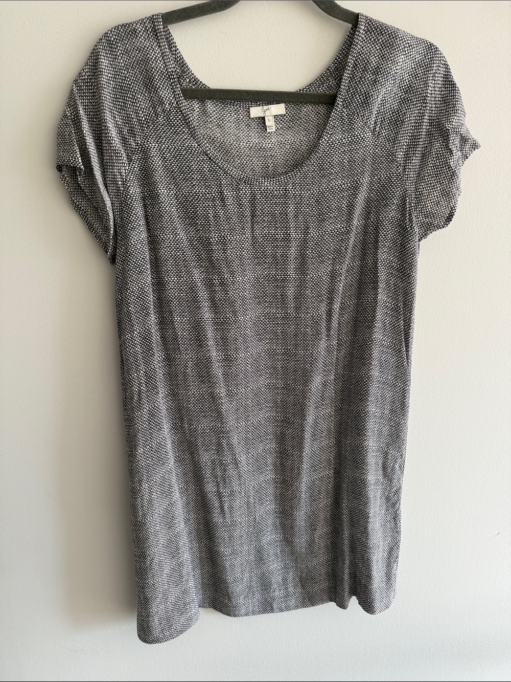 Joie Black & White Short Sleeve Scoop Neck Tunic